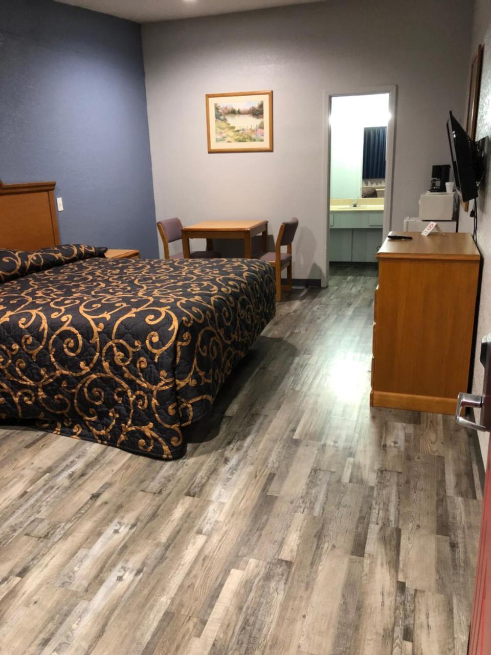 Delux Inn Cleburne Luaran gambar